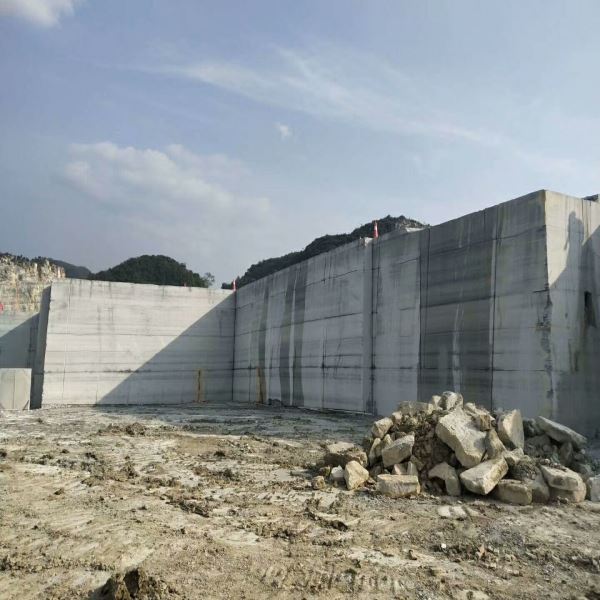 Blue wood quarry (1).jpg Blue wood quarry (1).jpg