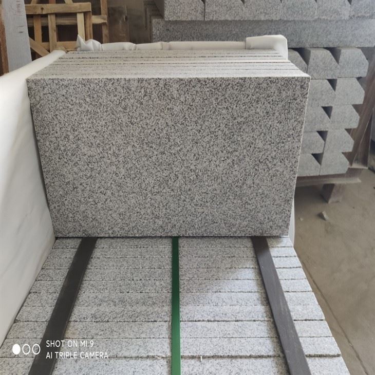 Ġulġlien irħis illustrat abjad G603