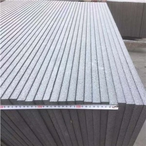 Madum tal-Granit Iswed G654