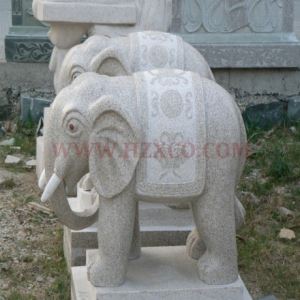 Skultura tal-iljunfant tal-Granit Roża